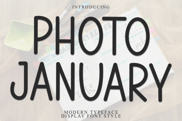 Photo January: A Handwritten Display Font for Editorial Design